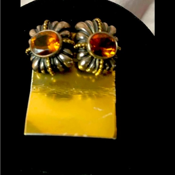 Gorgeous David Yurman Earrings - Picture 1 of 4